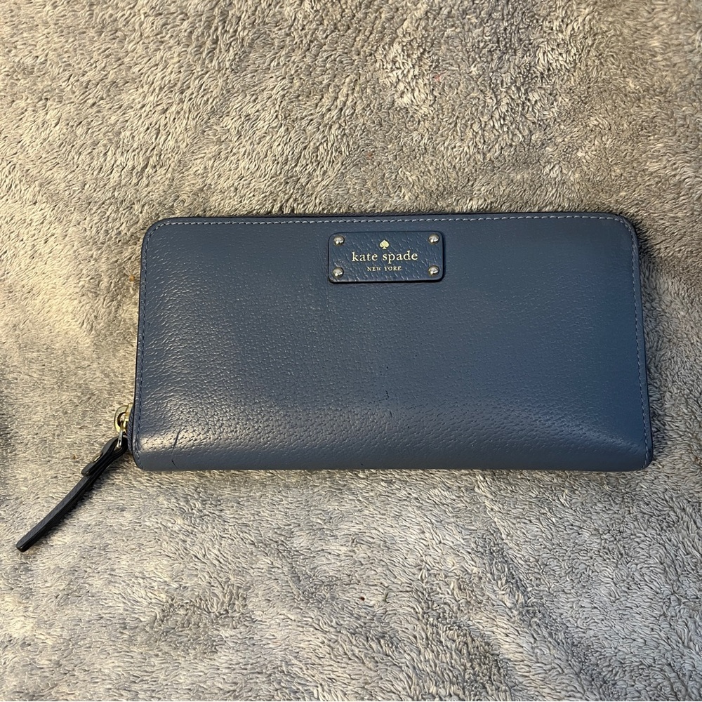 Kate spade accordion zip around blue leather wallet